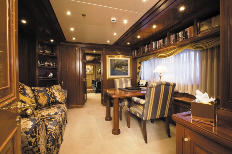 LADY ANN MAGEE  Master Office