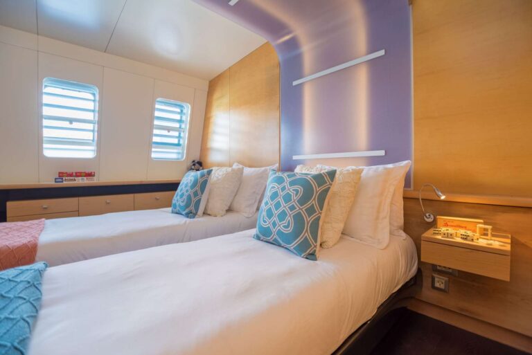 Twin Cabin