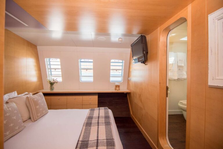 Double Cabin