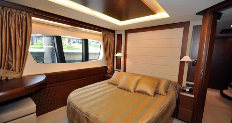 LADY CAROLE - Guest cabin 1