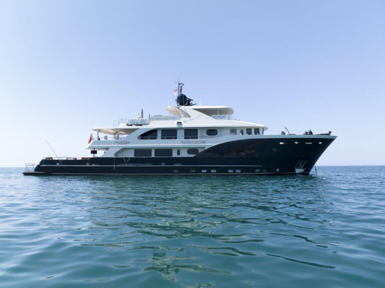 LADY JADE Superyacht
