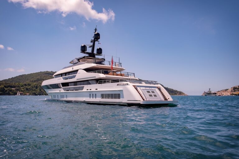 LADY LENA Yacht