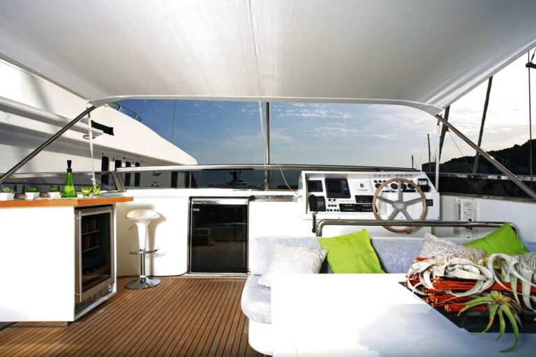 LADY LUCK - Flybridge