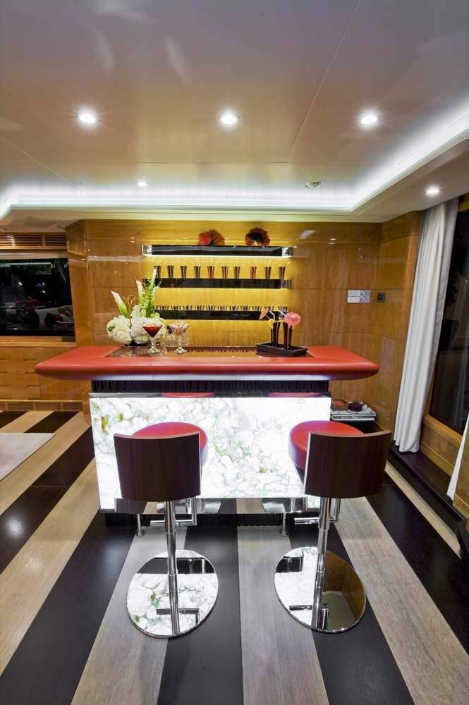 LADY SHEILA -  Main deck Bar