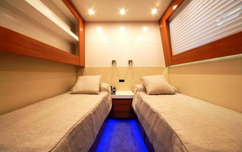 LARMERA -  Twin Cabin