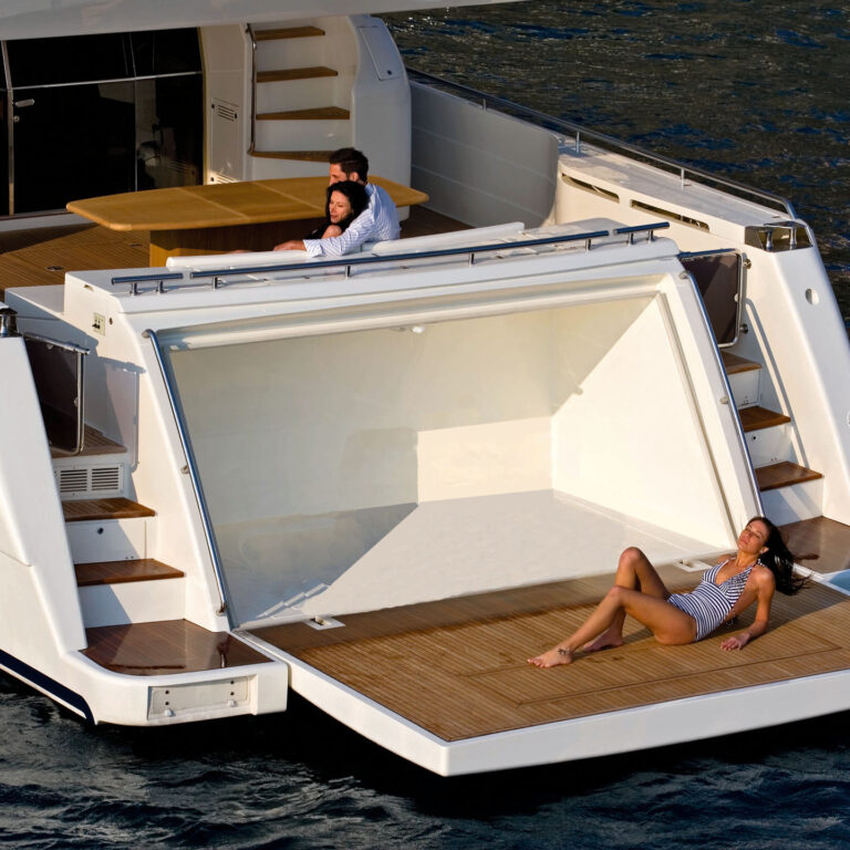 LAVITALEBELA - Swim Platform