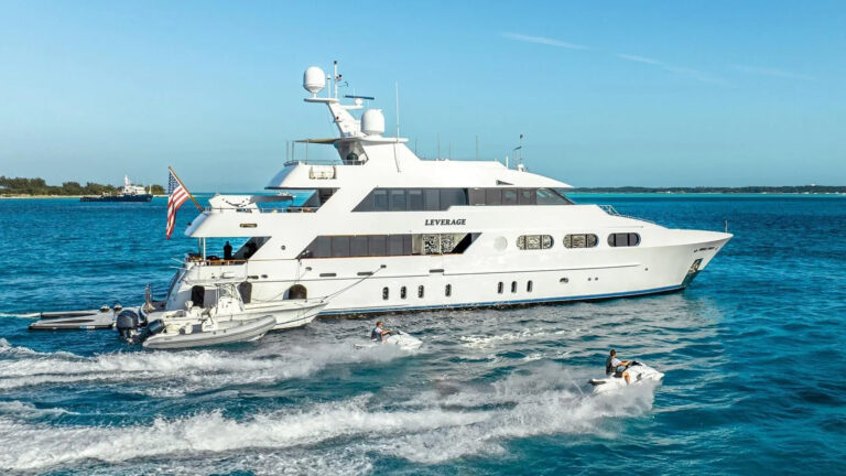 LEVERAGE Charter Yacht With Toys