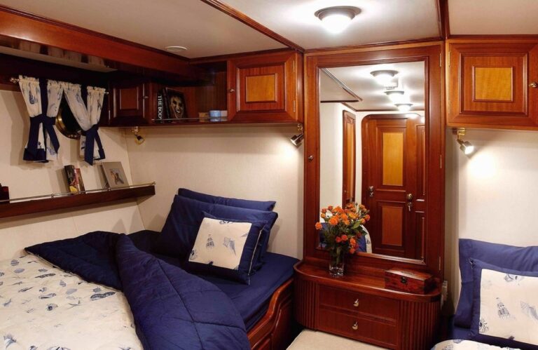 Cabin With Double Bed
