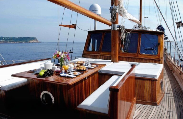 Exterior Relaxation Area With Dining