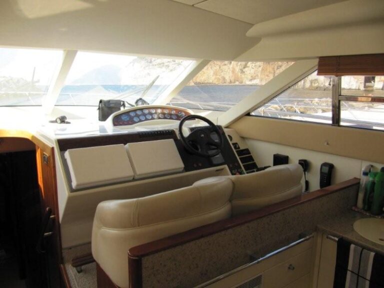 LIBERTY OF LIMINGTON Internal helm