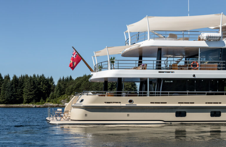 LILI - Exterior Detail