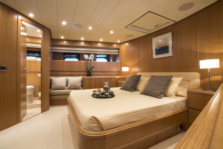 LITTLE JEMS yacht - accommodation