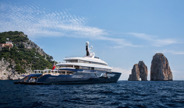 LONIAN Motor Yacht By Feadship