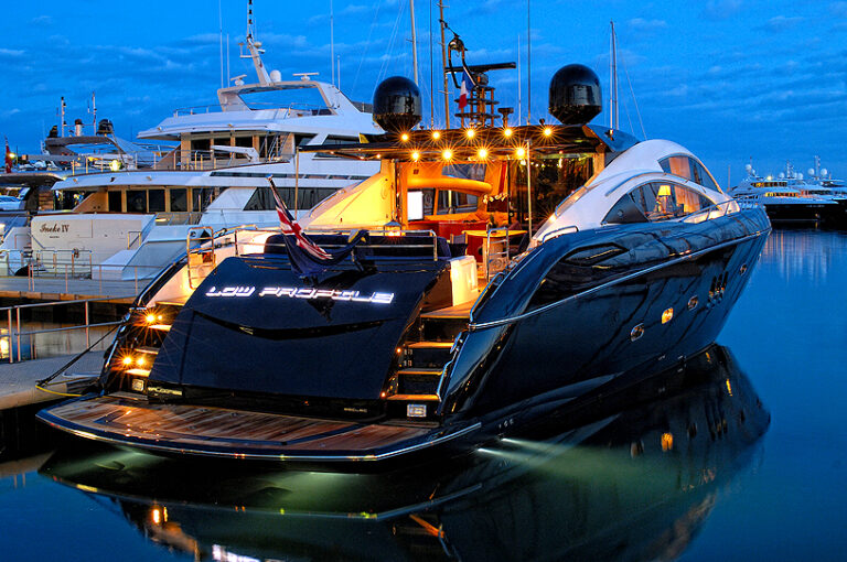 LOW PROFILE -  Aft at night