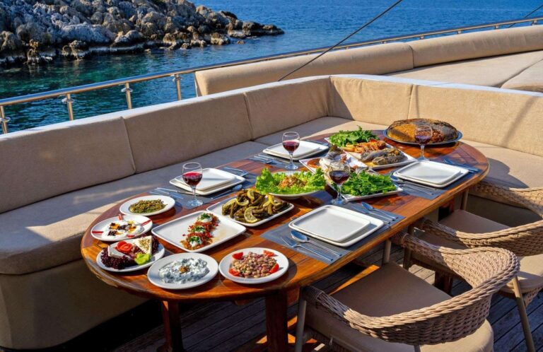 Al Fresco Dining Set Up