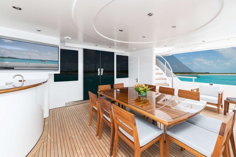 Aft Deck Alfresco Dining