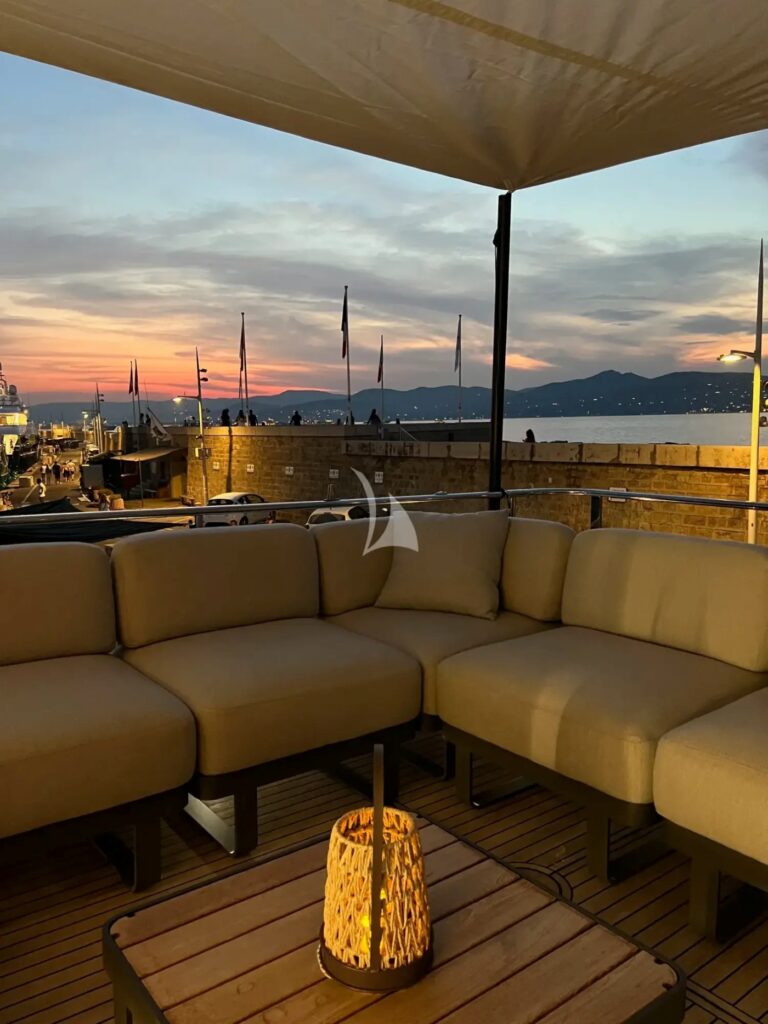 Exterior Relaxation Area