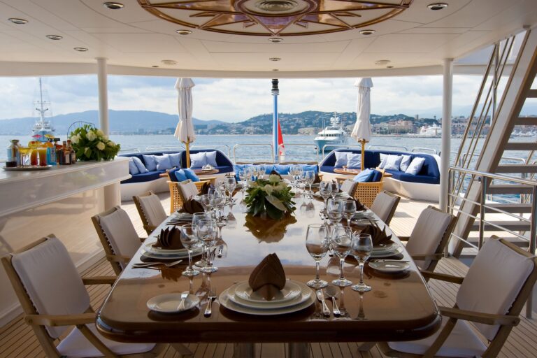 Alfresco Dining