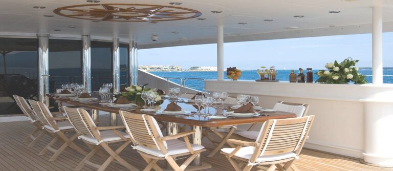 Alfresco Dining