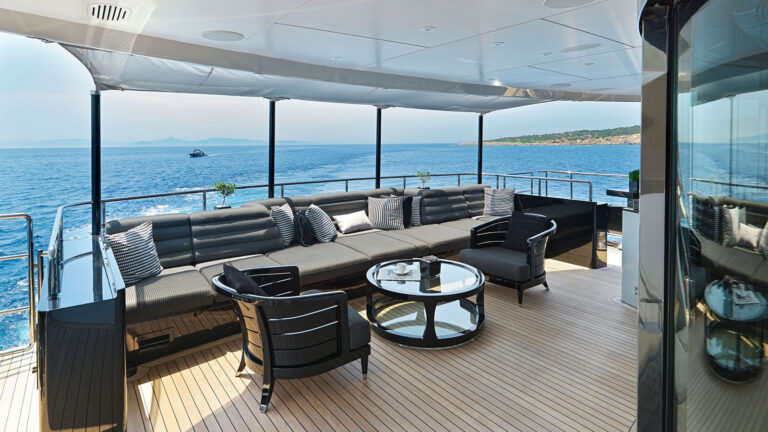 Aft Deck Seating