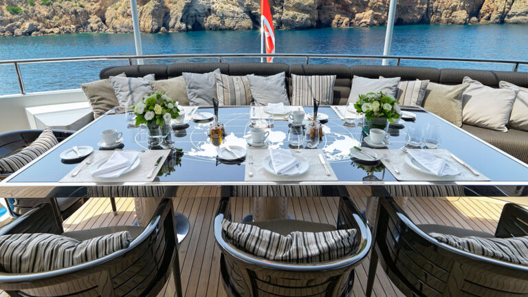 Dining Alfresco