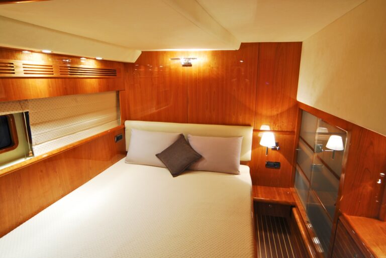 Lady Alliaura - Guest Cabin