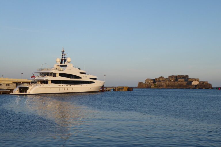 Lady Christina Ready To Fuel