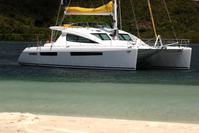 Crewed LADY DOMINIQUE II