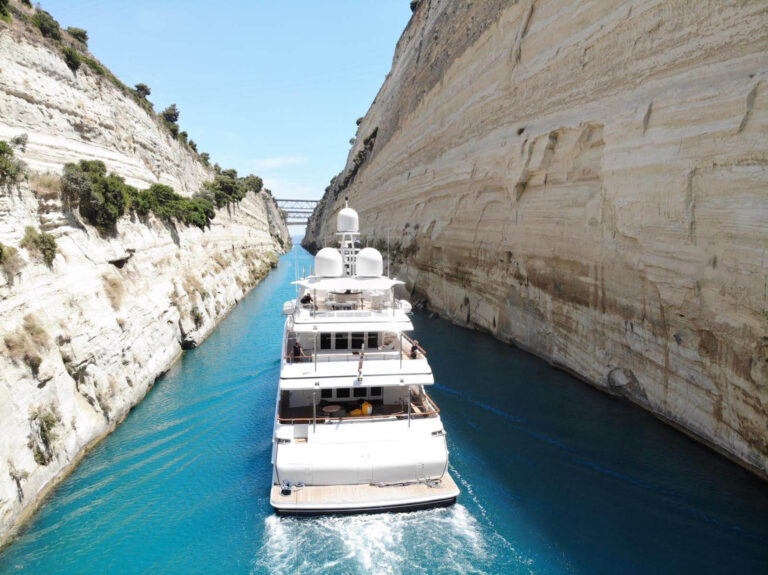 Lady Nora Yacht