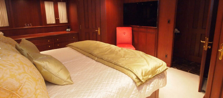 Lady Sarah Yacht - Cabin