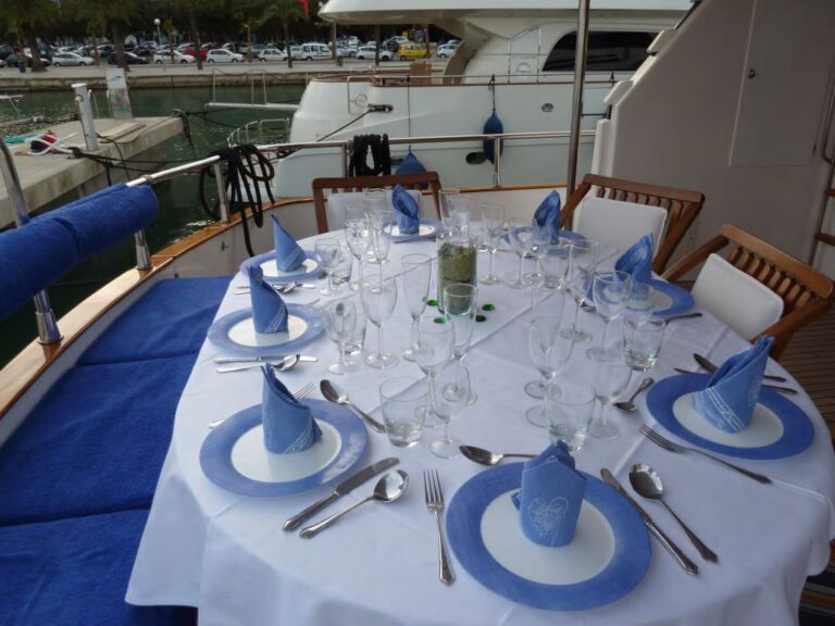 Lady Tatiana of London - Aft Deck Dining