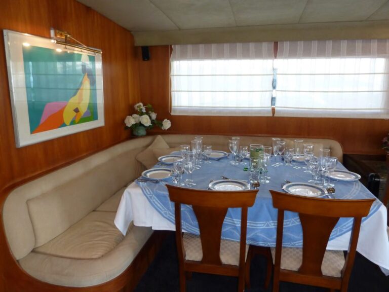 Lady Tatiana of London - Dining Area