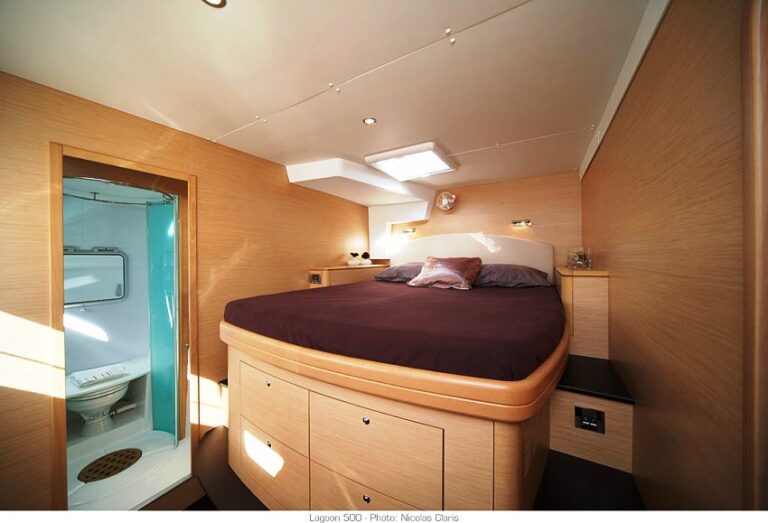 Lagoon 500 Cabin 2