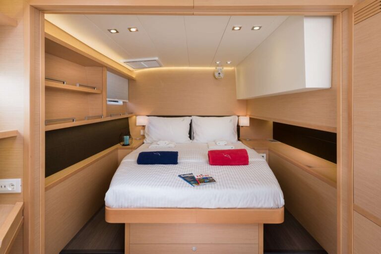 Lagoon 560 PRINCESS SELINE - Guest cabin
