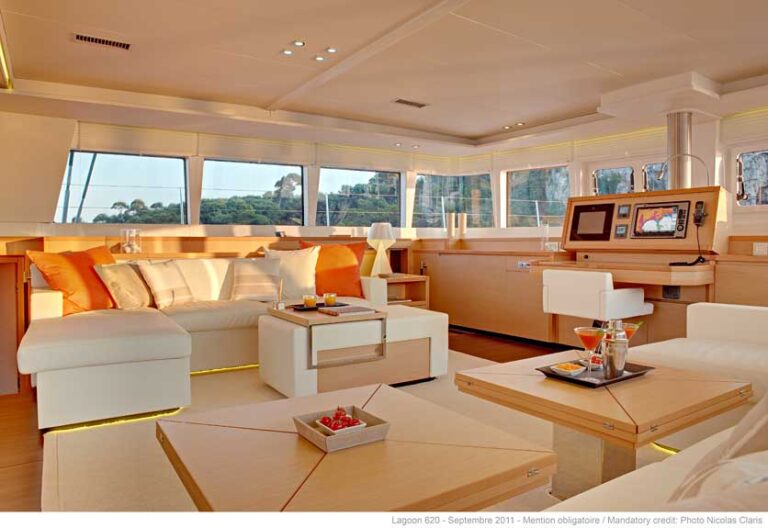 Lagoon 620 ADRIATIC LION - Main salon