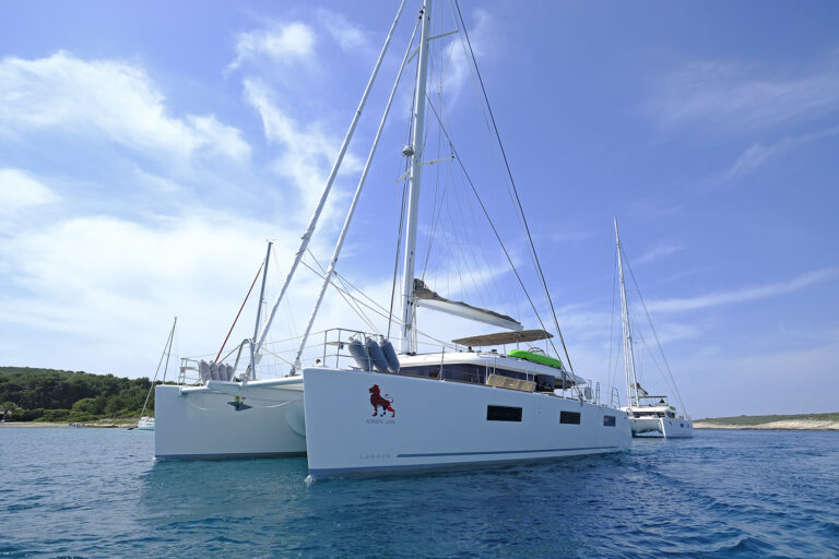 Lagoon 620 ADRIATIC LION - Bow view