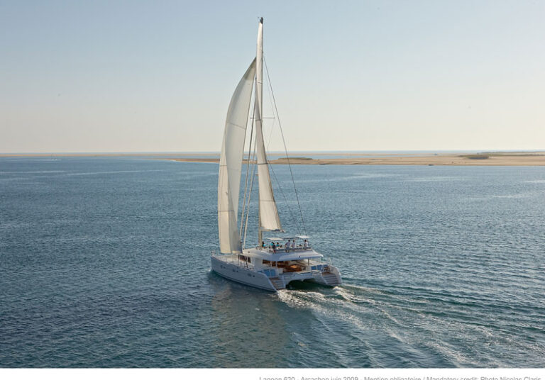 Lagoon 620 (sistership)