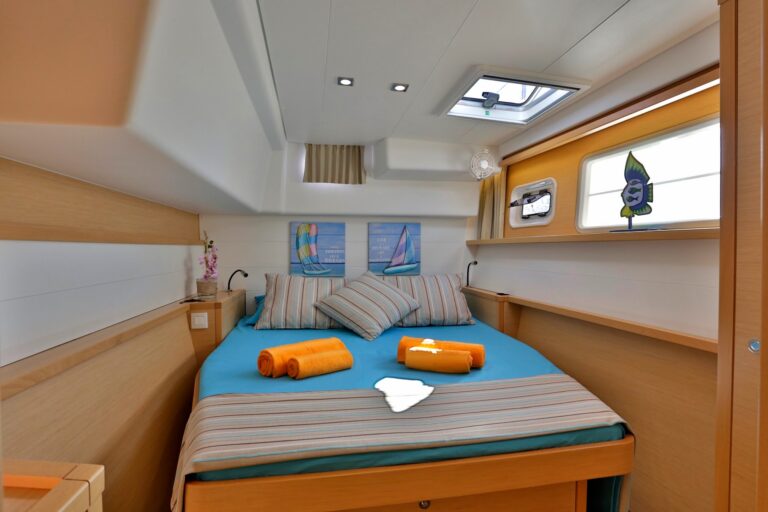 Lagoon catamaran NEW HORIZONS - 010