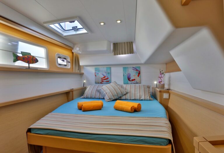 Lagoon catamaran NEW HORIZONS - 011