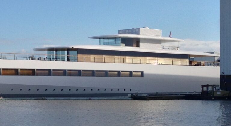 Launch of the VENUS superyacht Photo by OneMoreThing.nl 001