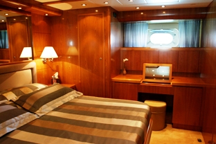 Lei-Maonia VIP