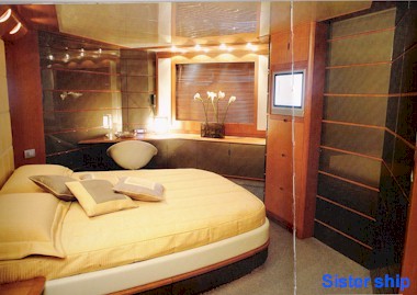 Les-A - Master Cabin