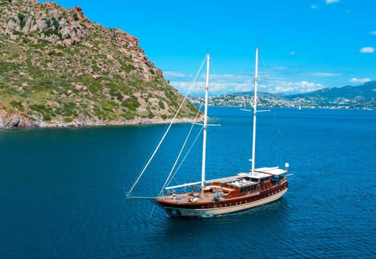 Let's Dance Sailing Yacht