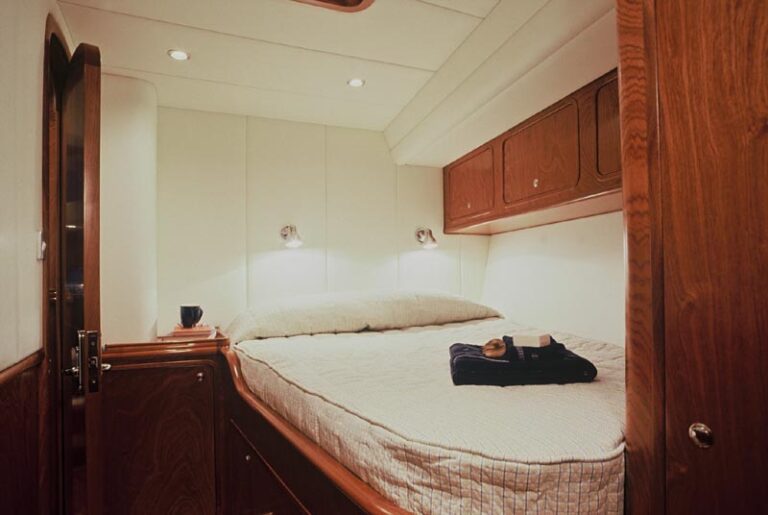 Liara guest cabin