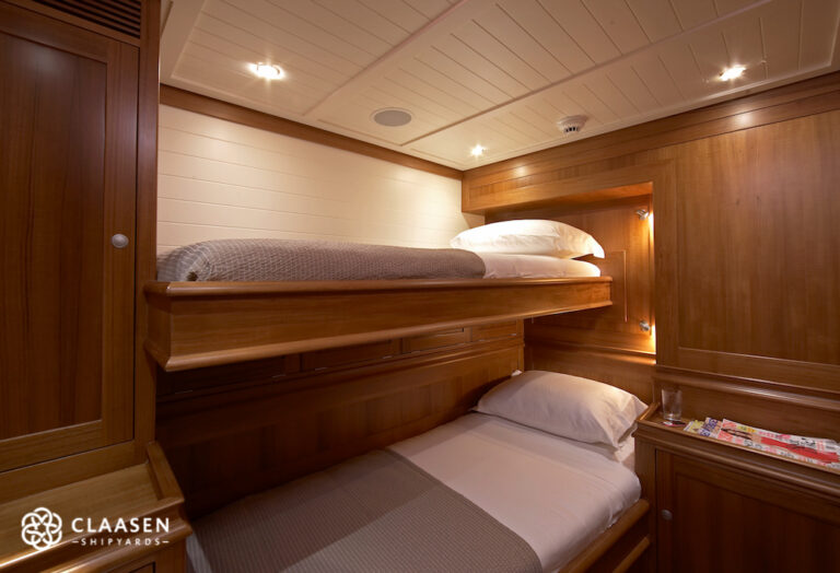 Lionheart yacht - guest cabin