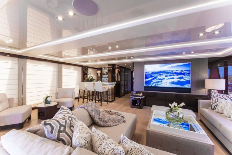 Lounge And Bar