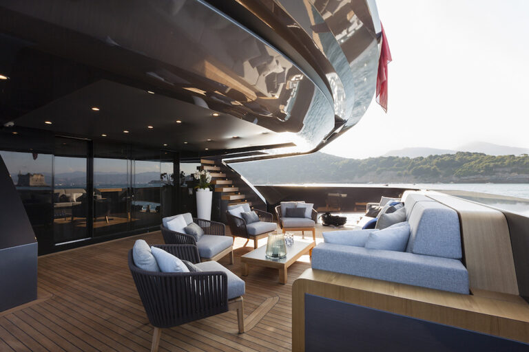 Lucky Me - exterior living spaces