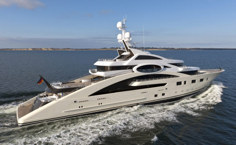 Lurssen superyacht ACE - Photo by Klaus Jordan