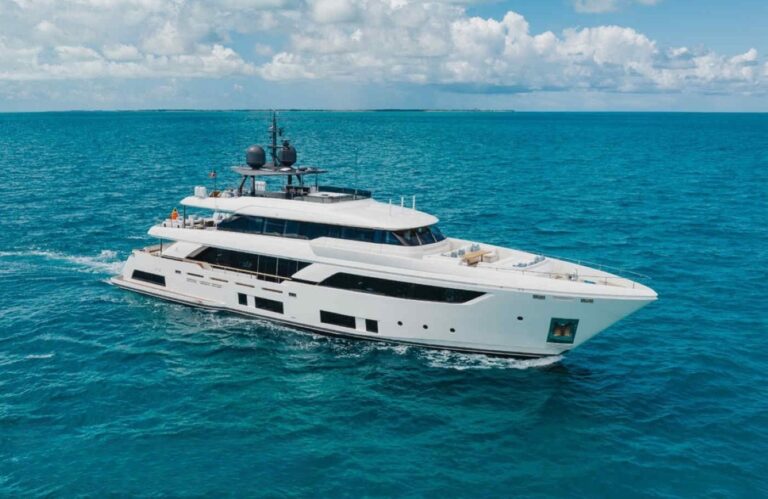 Luxury Superyacht EROS