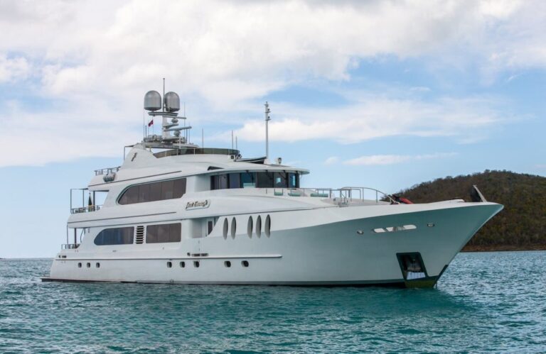 Luxury Superyacht JUST ENOUGH